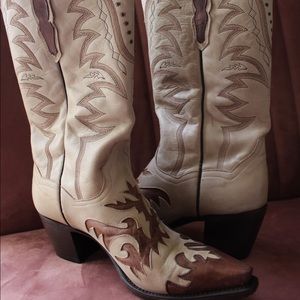 SOLD!!!——-DAN POST WYNONA WOMENS WESTERN BOOTS - ALL LEATHER